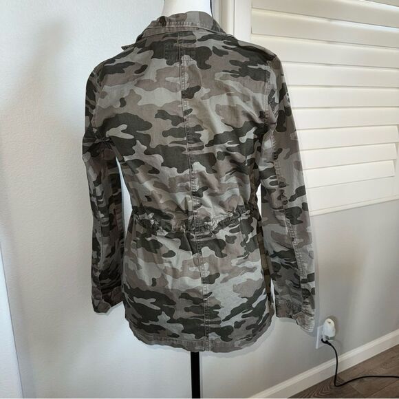 Universal Thread Women Size XS Camo Green Canvas Jacket Drawstring Waist - Picture 3 of 7